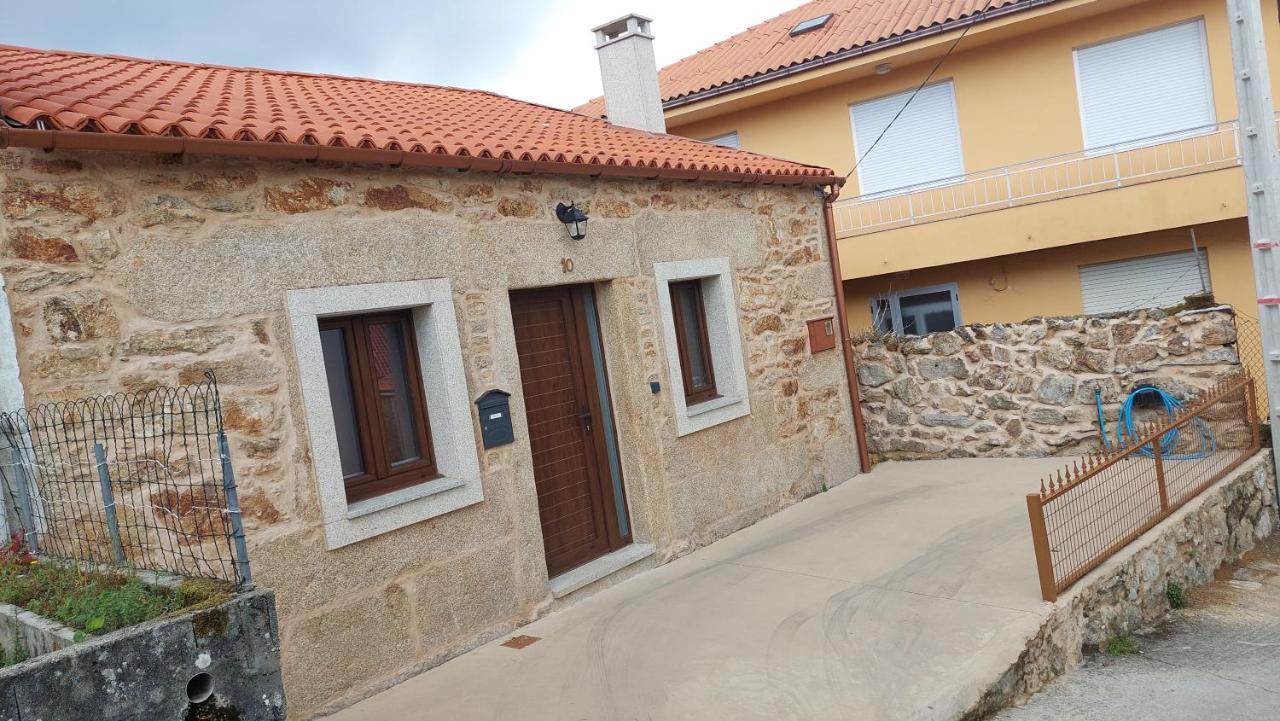 Casa Vacacional De Pueblo Villa Ponte Do Porto Luaran gambar